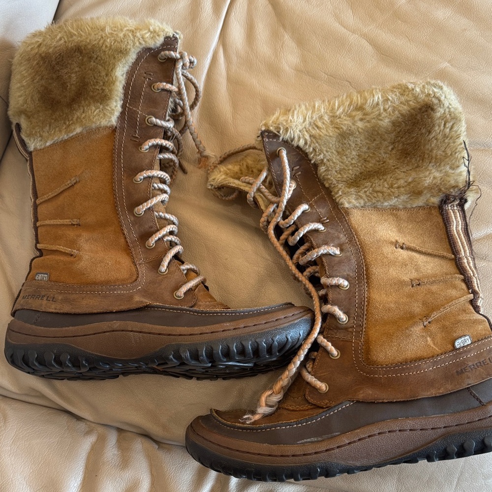 Merrell Women's Tan and Brown Winter Boots
